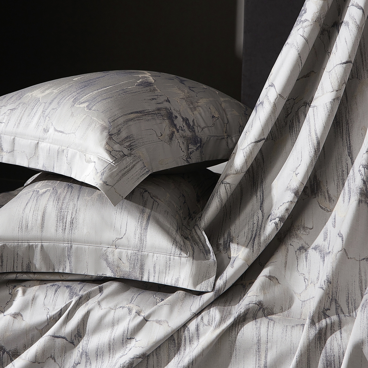 91家纺网 家纺一手货源 找家纺 花时间 2025秋冬新品天丝棉色织错落空间系列四件套 错落空间-灰