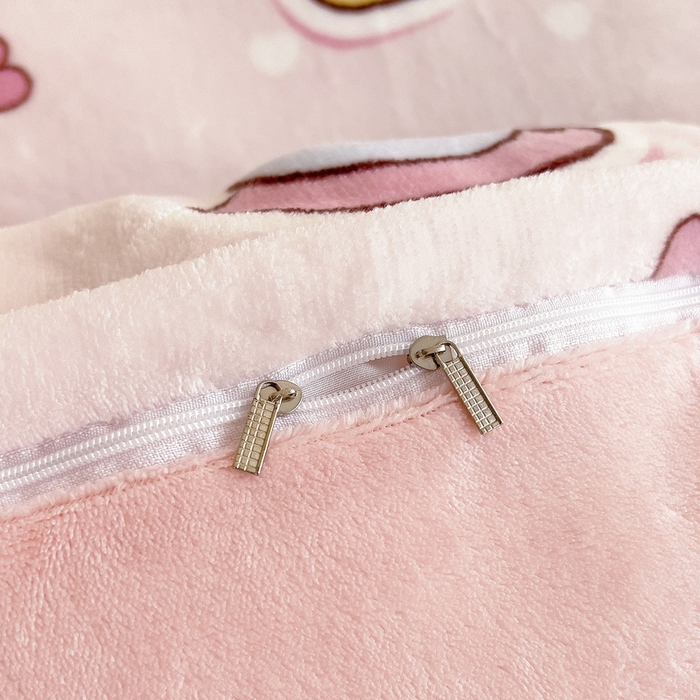 91家纺网 家纺一手货源 找家纺 梵赫 2025新款加厚牛奶绒被套被芯幼儿园被子系列 Kitty猫咪