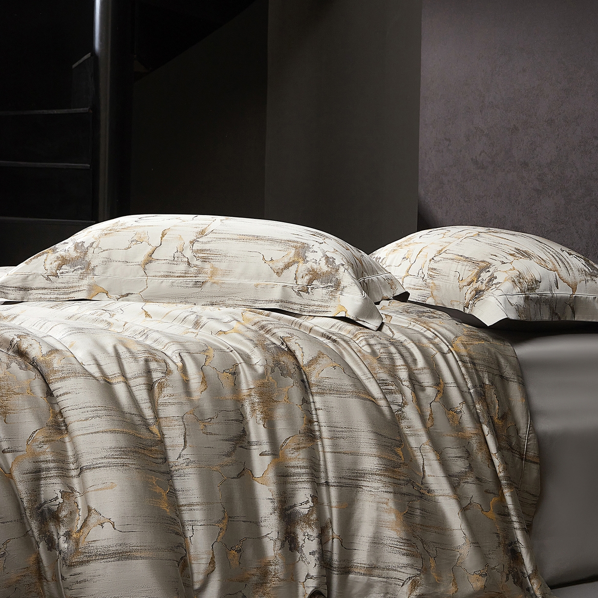 91家纺网 家纺一手货源 找家纺 花时间 2025秋冬新品天丝棉色织错落空间系列四件套 错落空间-金