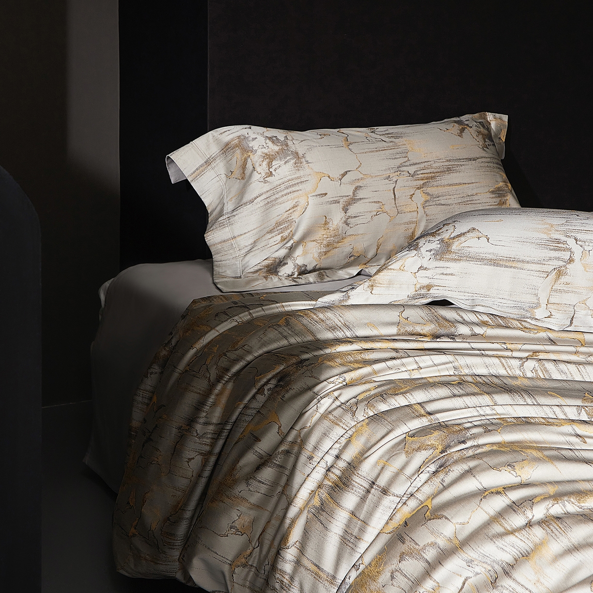 91家纺网 家纺一手货源 找家纺 花时间 2025秋冬新品天丝棉色织错落空间系列四件套 错落空间-金