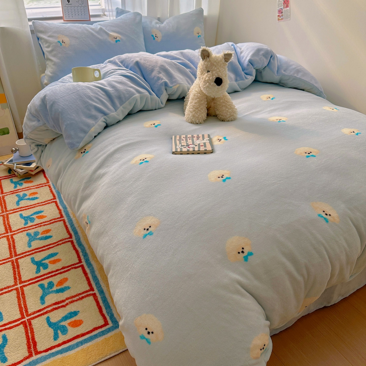 91家纺网 家纺一手货源 找家纺 繁花家居 2025新款小清新180克跑量款牛奶绒三件套四件套 小奶狗蓝