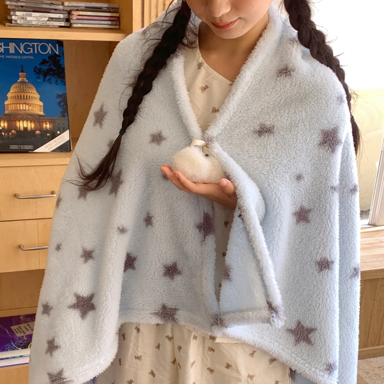 91家纺网 家纺一手货源 找家纺 桃喜 2025新款摇粒绒披肩毯毛毯毯子 海盐星星