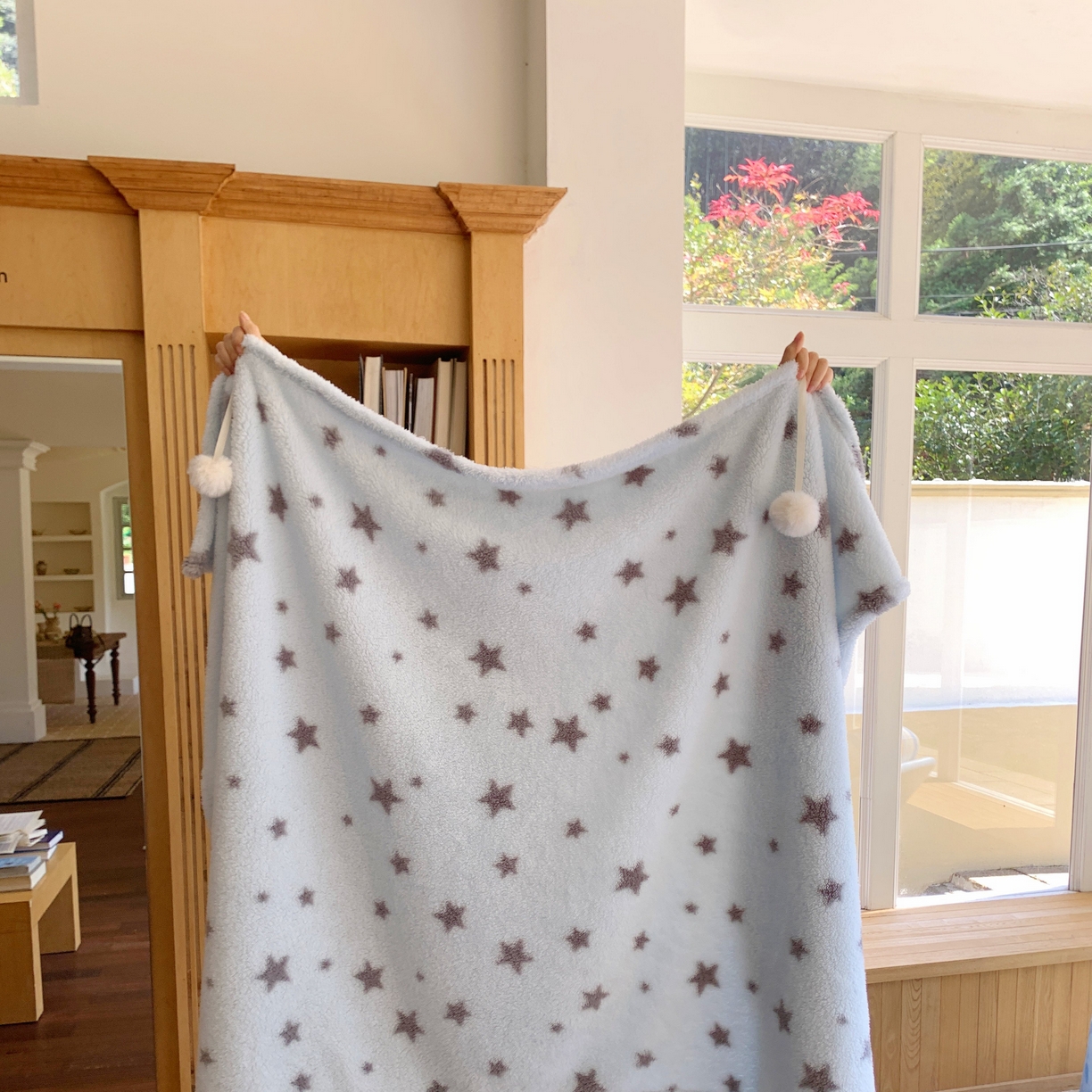 91家纺网 家纺一手货源 找家纺 桃喜 2025新款摇粒绒披肩毯毛毯毯子 海盐星星