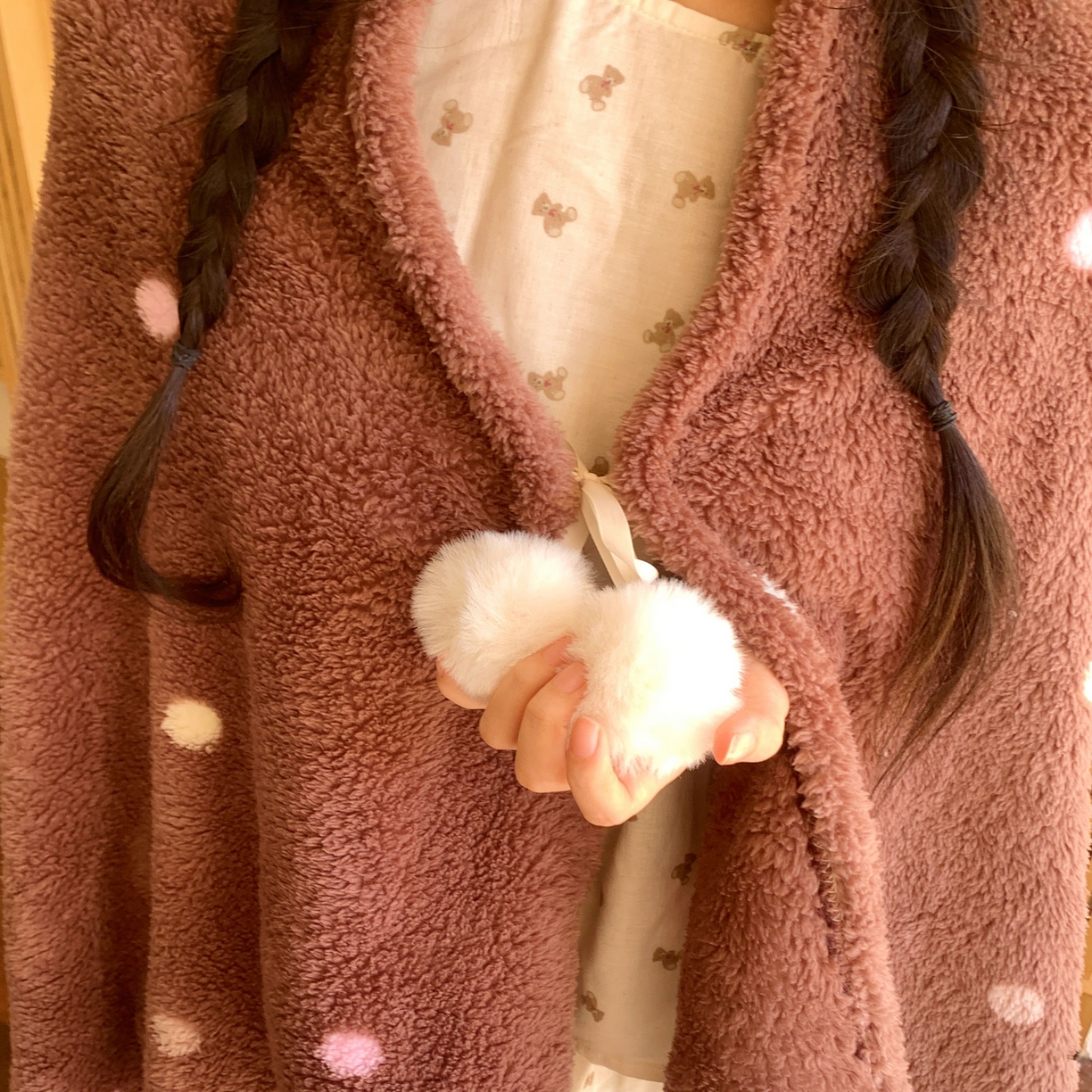 91家纺网 家纺一手货源 找家纺 桃喜 2025新款摇粒绒披肩毯毛毯毯子 香草波点