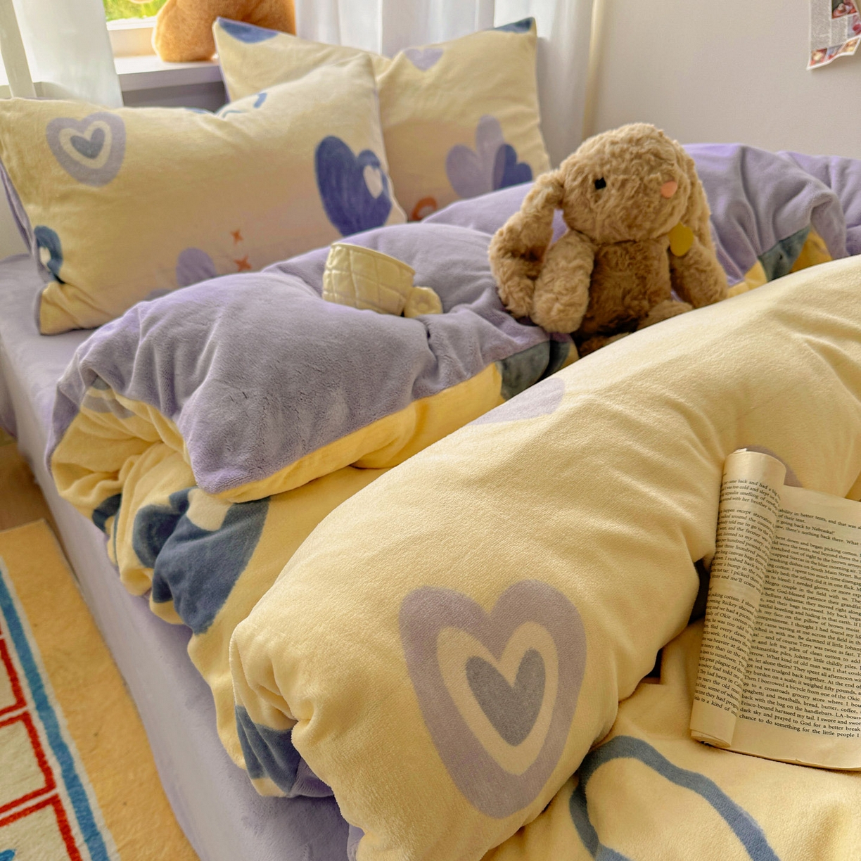 繁花家居 2025新款小清新180克跑量款牛奶绒三件套四件套 笑脸相迎