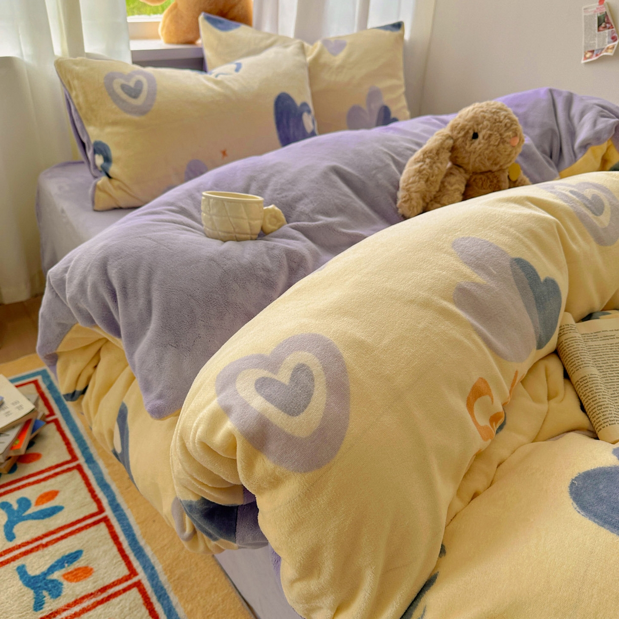 91家纺网 家纺一手货源 找家纺 繁花家居 2025新款小清新180克跑量款牛奶绒三件套四件套 笑脸相迎