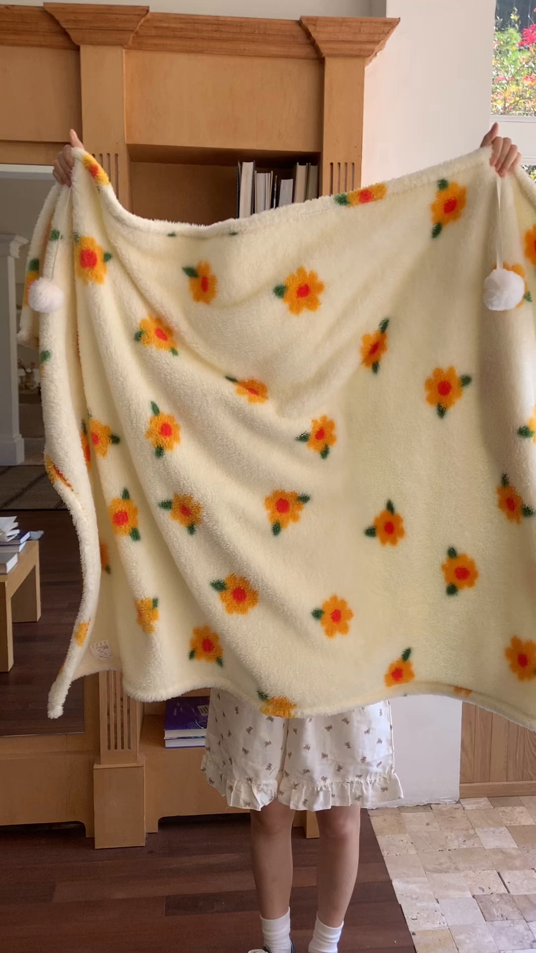 91家纺网 家纺一手货源 找家纺 桃喜 2025新款摇粒绒披肩毯毛毯毯子 小黄花