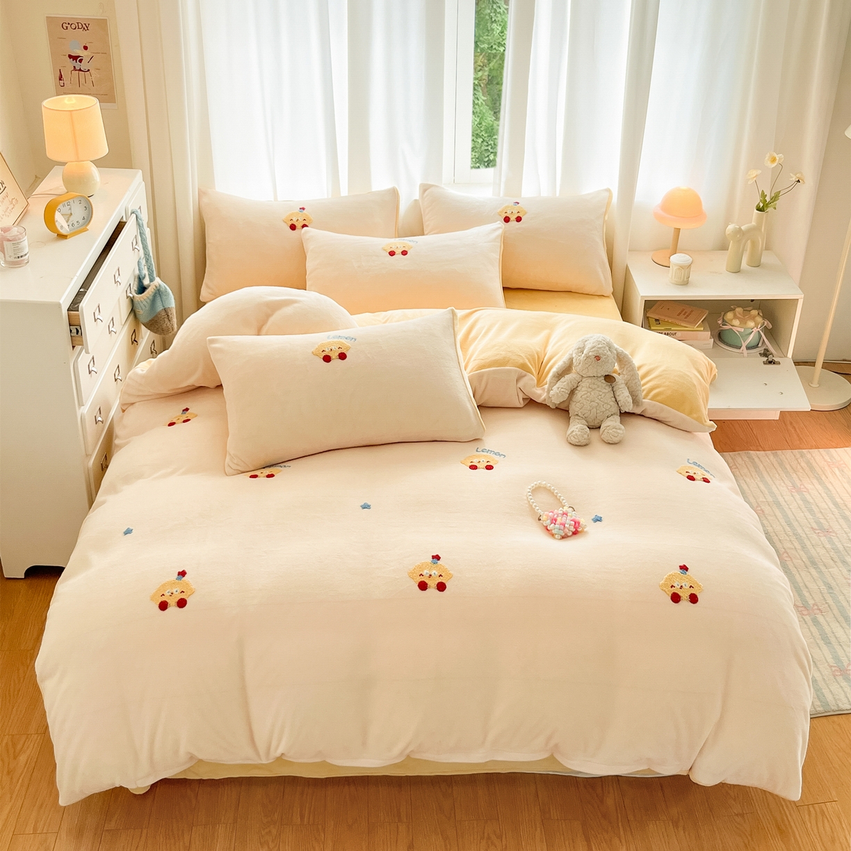 丽涵家纺 2025秋冬新品210克牛奶绒毛巾绣四件套卡通绣花学生床笠三件套 柠檬宝宝