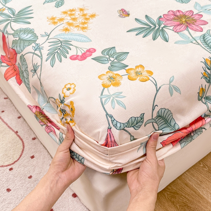 91家纺网 家纺一手货源 找家纺 红日子 2025新款生态斜纹植物羊绒单床笠磨毛床笠三件套 蝶羽纷飞