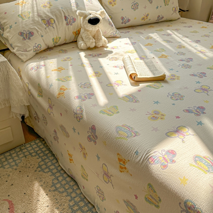 91家纺网 家纺一手货源 找家纺 花伞家居 2025新款印花双层纱单床单床笠（提供买家秀） 童年蝴蝶