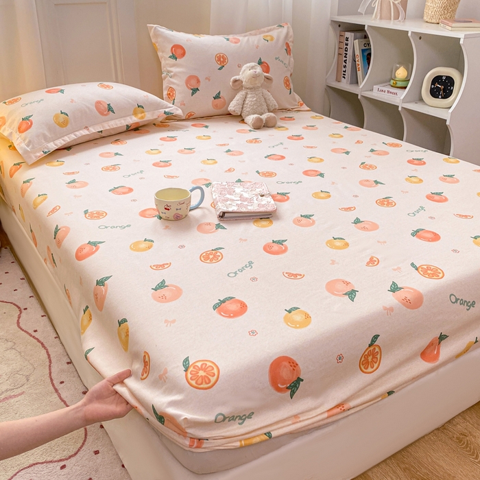 91家纺网 家纺一手货源 找家纺 红日子 2025新款生态斜纹植物羊绒单床笠磨毛床笠三件套 水果派对