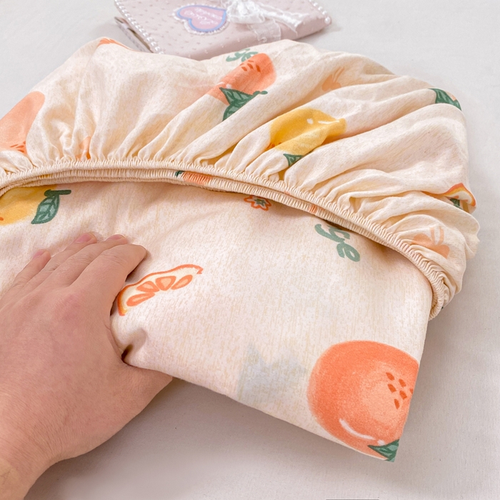 91家纺网 家纺一手货源 找家纺 红日子 2025新款生态斜纹植物羊绒单床笠磨毛床笠三件套 水果派对