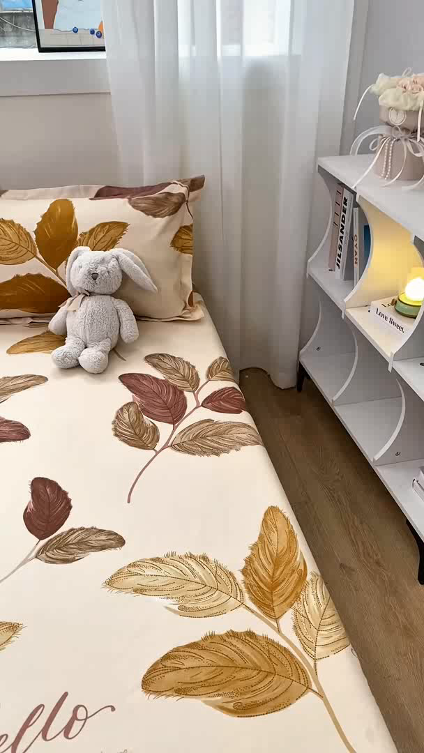 91家纺网 家纺一手货源 找家纺 红日子 2025新款生态斜纹植物羊绒单床笠磨毛床笠三件套 帝诺情怀