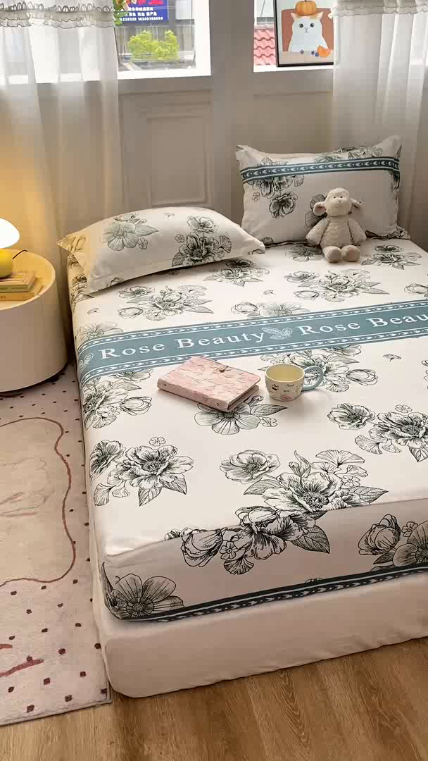 91家纺网 家纺一手货源 找家纺 红日子 2025新款生态斜纹植物羊绒单床笠磨毛床笠三件套 浓情花韵