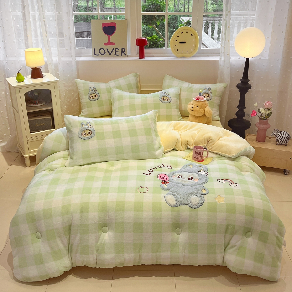 91家纺网 家纺一手货源 找家纺 （总）星座家纺 2025新款A类牛奶绒贴布绣冬被被子被芯