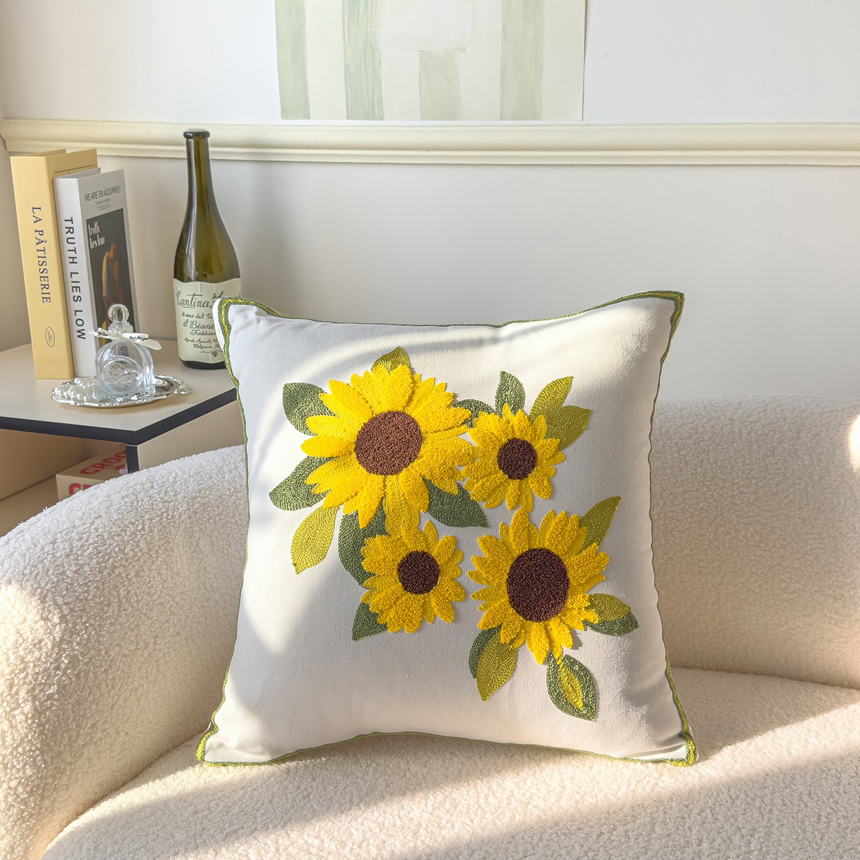 91家纺网 家纺一手货源 找家纺 诺可 2025新款全棉毛巾绣立体感跨境外贸跳色碰撞系类抱枕抱枕套 望日葵