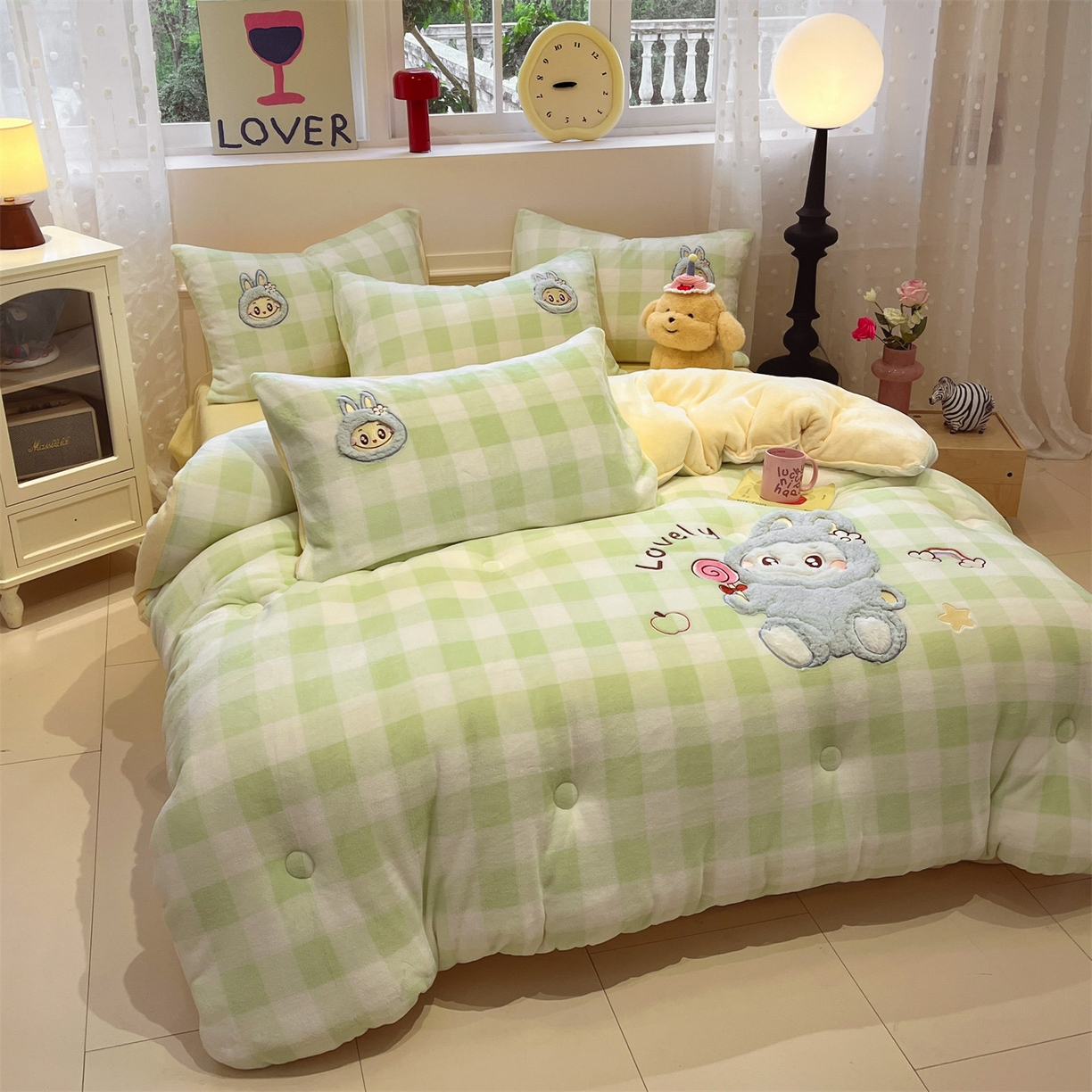 91家纺网 家纺一手货源 找家纺 星座家纺 2025新款A类牛奶绒贴布绣冬被被子被芯 拉布布