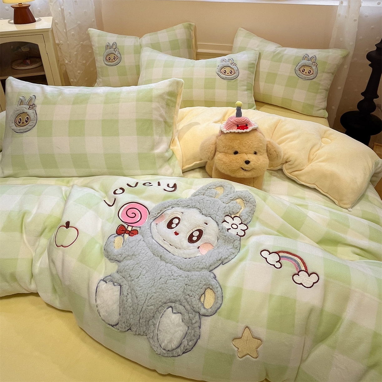 91家纺网 家纺一手货源 找家纺 星座家纺 2025新款A类牛奶绒贴布绣冬被被子被芯 拉布布