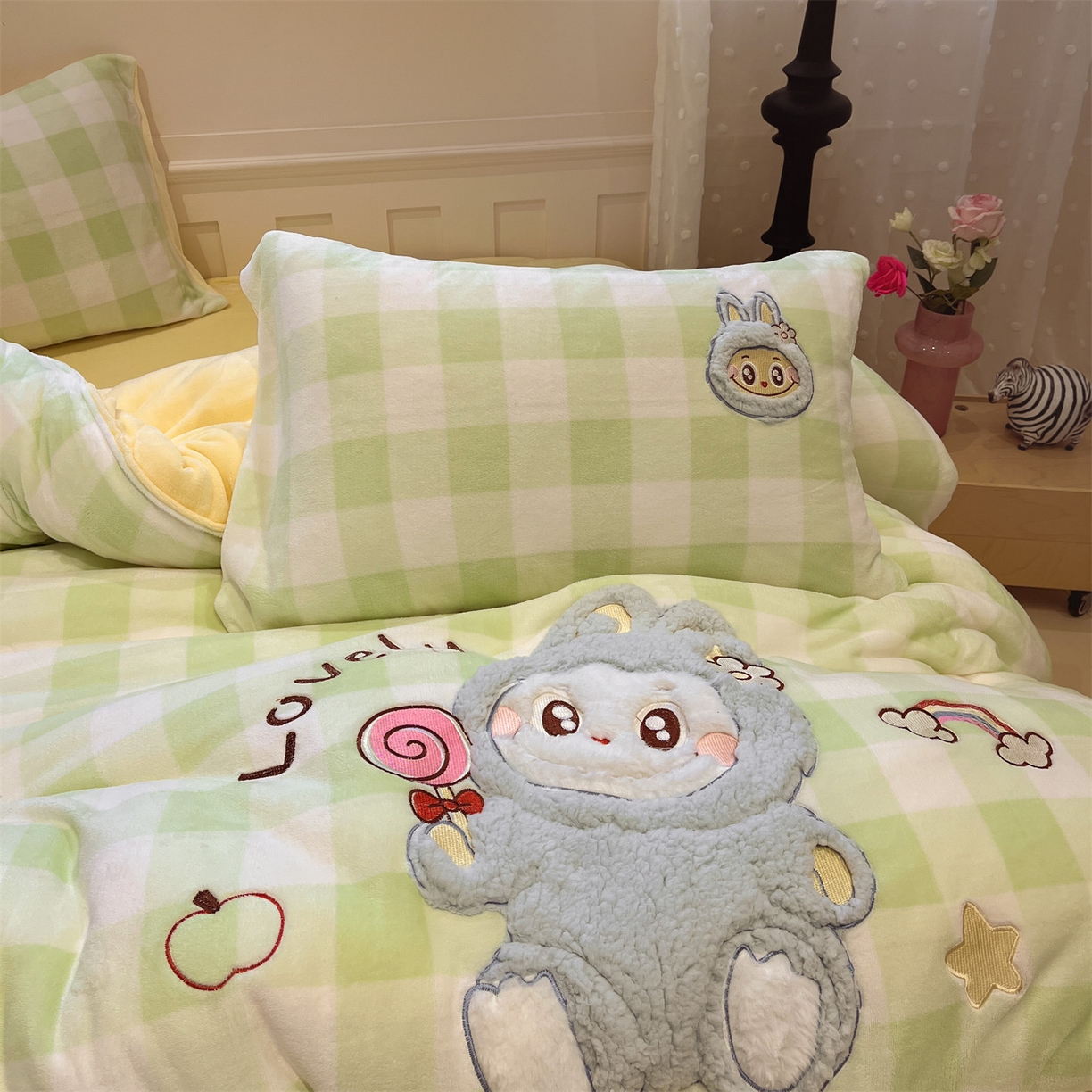 91家纺网 家纺一手货源 找家纺 星座家纺 2025新款A类牛奶绒贴布绣冬被被子被芯 拉布布