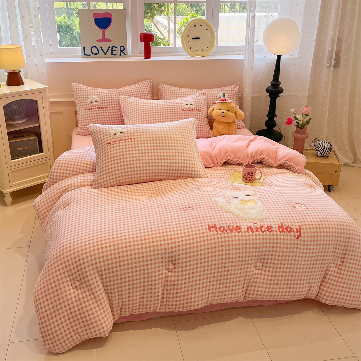 91家纺网 家纺一手货源 找家纺 星座家纺 2025新款A类牛奶绒贴布绣冬被被子被芯 萌宠小猫