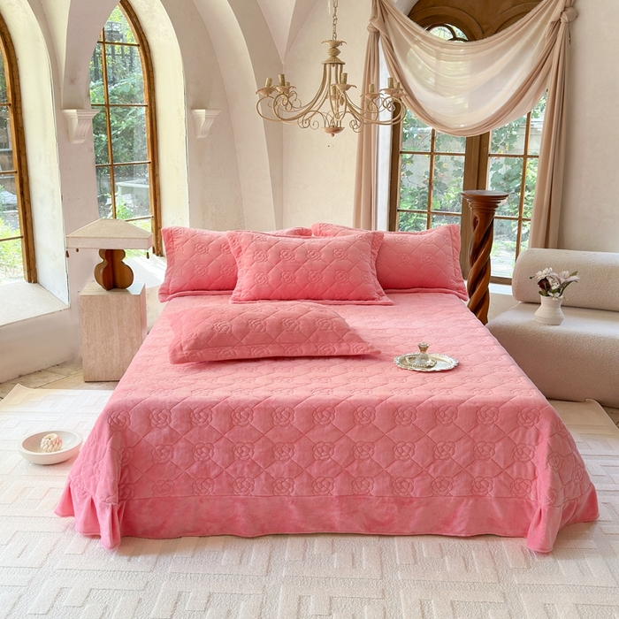 91家纺网 家纺一手货源 找家纺 （总）7V 2025新款牛奶绒床盖