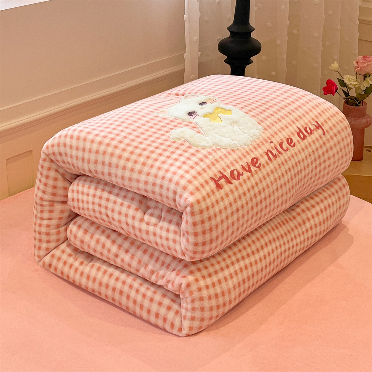 91家纺网 家纺一手货源 找家纺 星座家纺 2025新款A类牛奶绒贴布绣冬被被子被芯 萌宠小猫