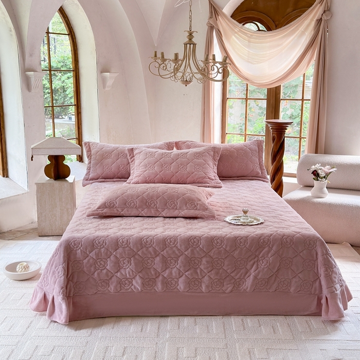 91家纺网 家纺一手货源 找家纺 （总）7V 2025新款牛奶绒床盖