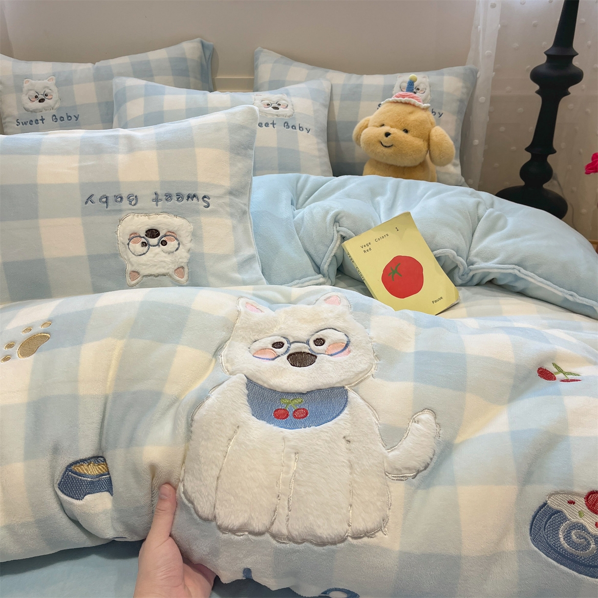 91家纺网 家纺一手货源 找家纺 星座家纺 2025新款A类牛奶绒贴布绣冬被被子被芯 眼镜汪