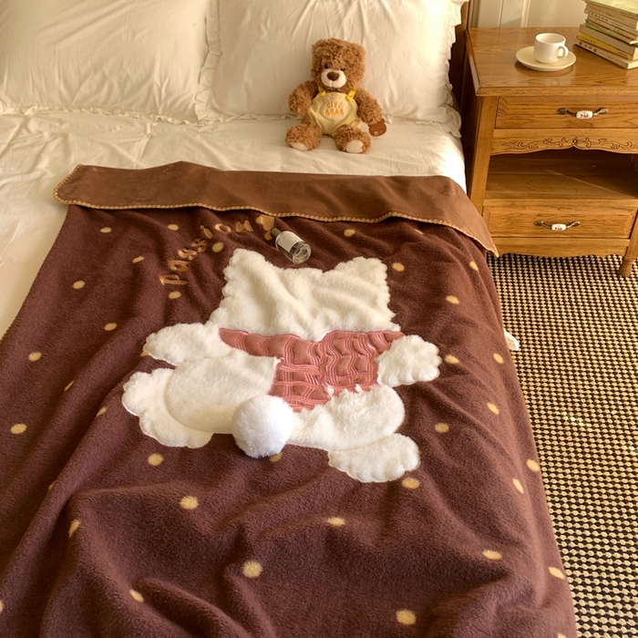 91家纺网 家纺一手货源 找家纺 桃喜 2025秋冬新款仿生羊绒毛毯毯子 波点围巾狗狗