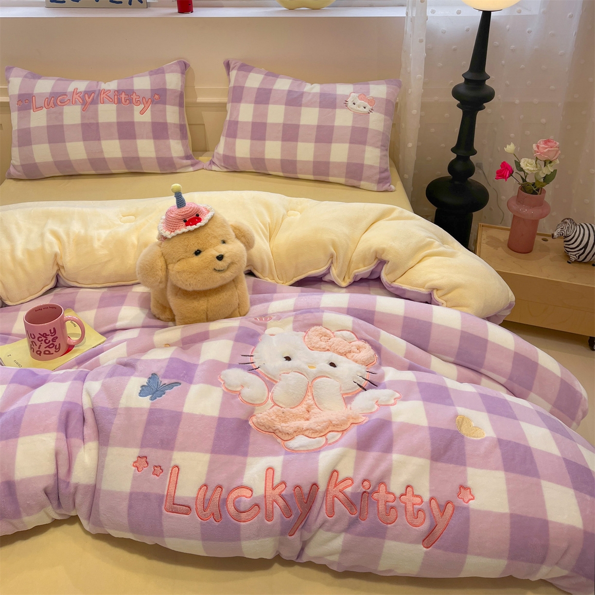 91家纺网 家纺一手货源 找家纺 星座家纺 2025新款A类牛奶绒贴布绣冬被被子被芯 Lucky猫