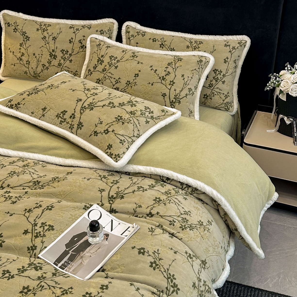 91家纺网 家纺一手货源 找家纺 如一 2025新款立体雕花牛奶绒兔毛包边四件套 山茶-绿