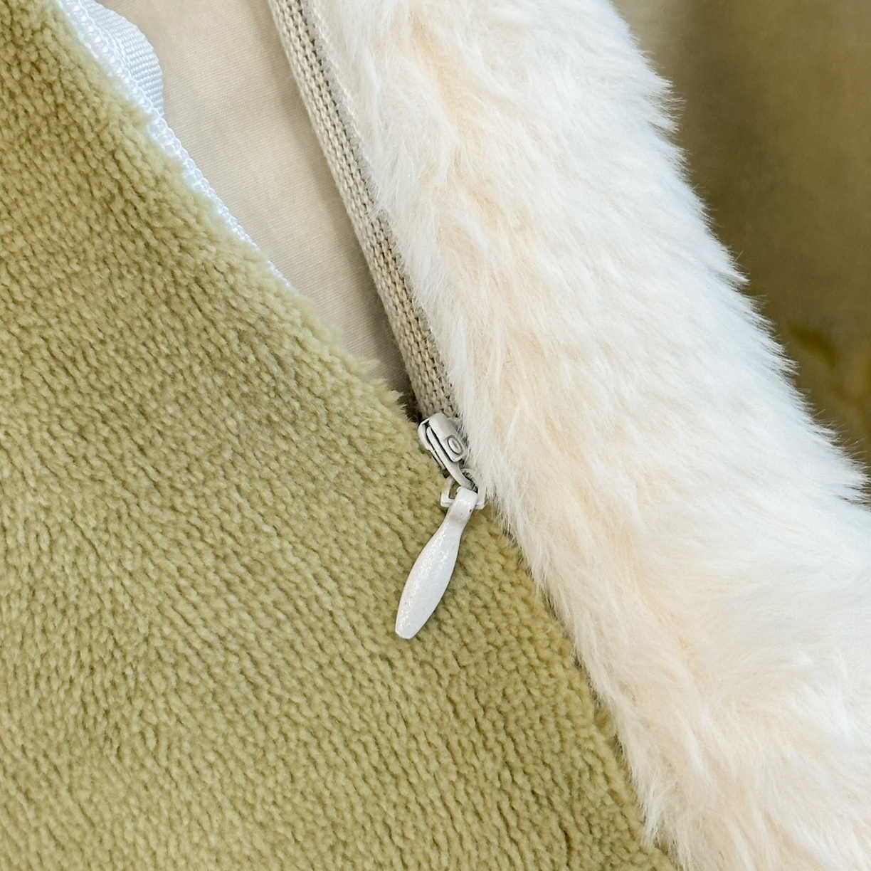 91家纺网 家纺一手货源 找家纺 如一 2025新款立体雕花牛奶绒兔毛包边四件套 山茶-绿