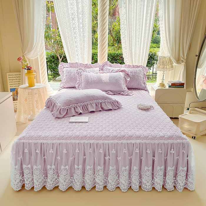 91家纺网 家纺一手货源 找家纺 （总）罗艺轩 【控价】2025新款立体雕花牛奶绒加厚保暖床裙款三件套-安琪儿