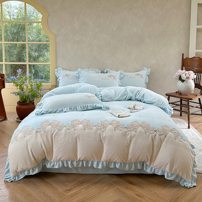 91家纺网 家纺一手货源 找家纺 （总）可以家居 2025新款高克重全消光超细旦奶芙云绒四件套-玛利亚系列-莫妮卡