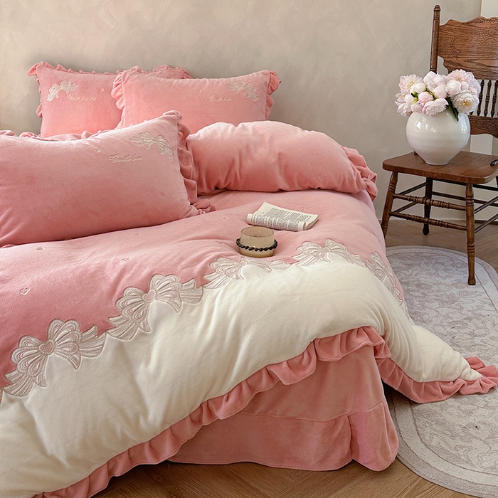 91家纺网 家纺一手货源 找家纺 可以家居 2025新款高克重全消光超细旦奶芙云绒四件套-玛利亚系列-莫妮卡 莫妮卡粉豆沙