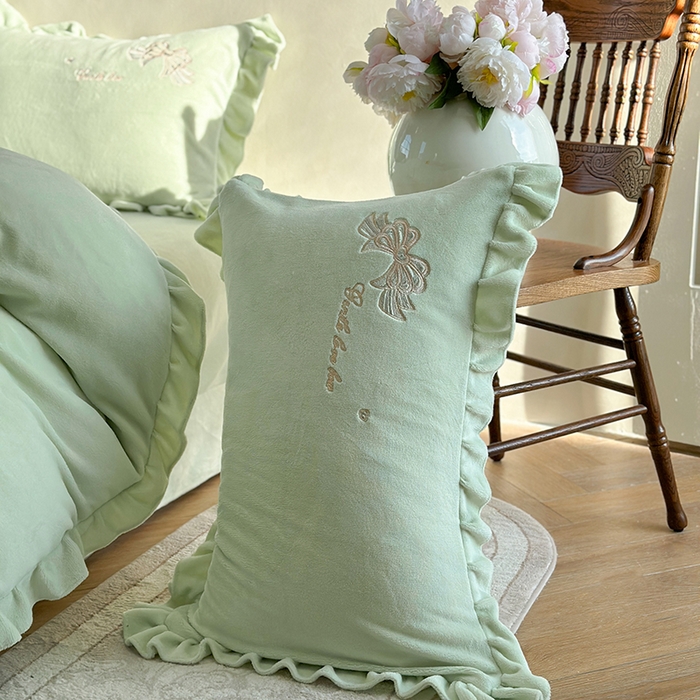 91家纺网 家纺一手货源 找家纺 可以家居 2025新款高克重全消光超细旦奶芙云绒四件套-玛利亚系列-莫妮卡 莫妮卡新芽绿