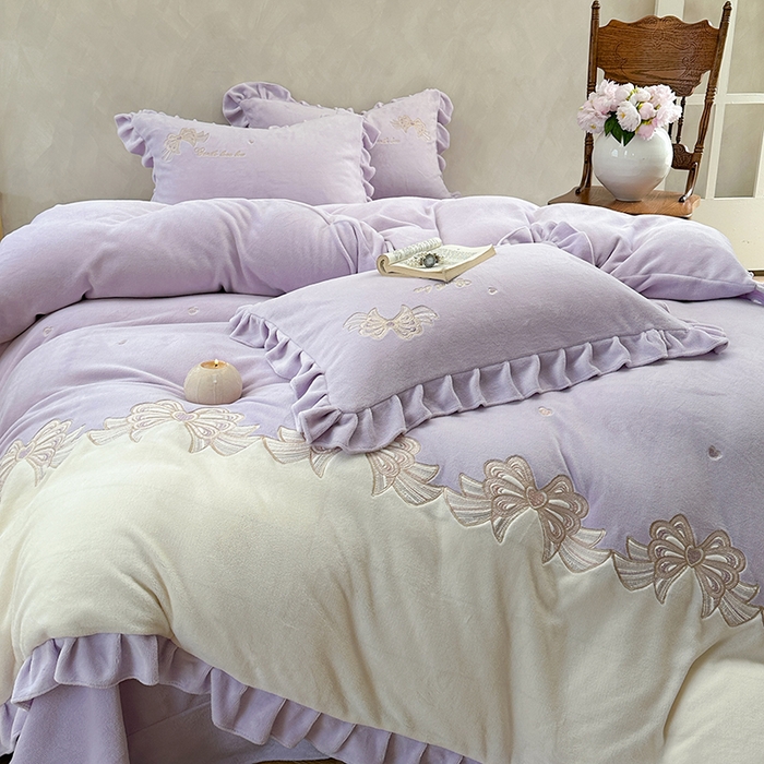 91家纺网 家纺一手货源 找家纺 可以家居 2025新款高克重全消光超细旦奶芙云绒四件套-玛利亚系列-莫妮卡 莫妮卡优雅紫