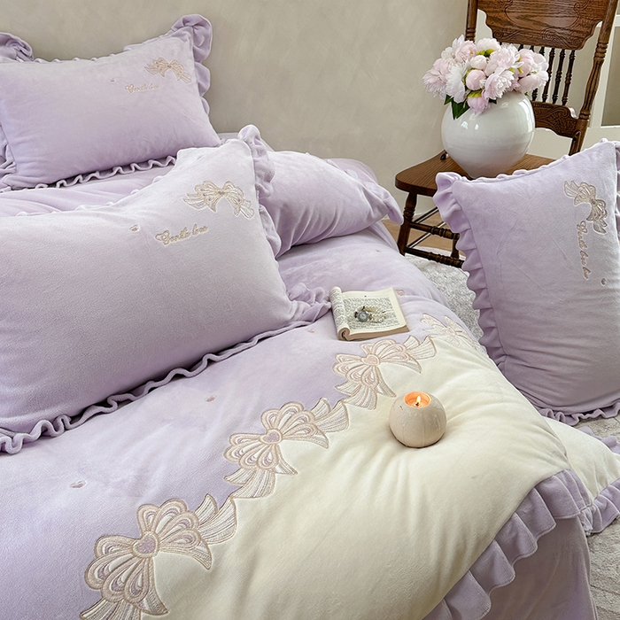 91家纺网 家纺一手货源 找家纺 可以家居 2025新款高克重全消光超细旦奶芙云绒四件套-玛利亚系列-莫妮卡 莫妮卡优雅紫