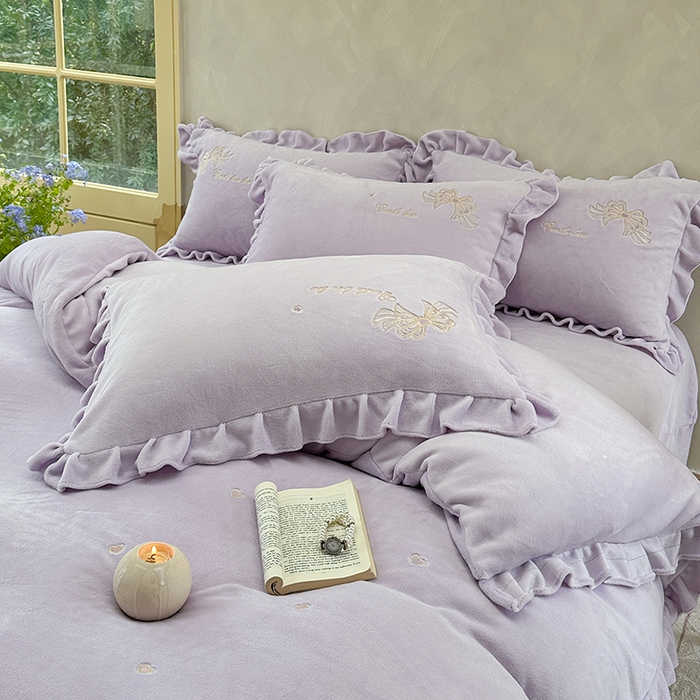 91家纺网 家纺一手货源 找家纺 可以家居 2025新款高克重全消光超细旦奶芙云绒四件套-玛利亚系列-莫妮卡 莫妮卡优雅紫