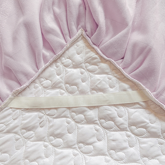 91家纺网 家纺一手货源 找家纺 罗艺轩 【控价】2025新款立体雕花牛奶绒加厚保暖床裙款三件套-安琪儿 安琪儿-紫