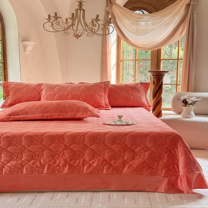 91家纺网 家纺一手货源 找家纺 7V 2025新款牛奶绒床盖 奶桔