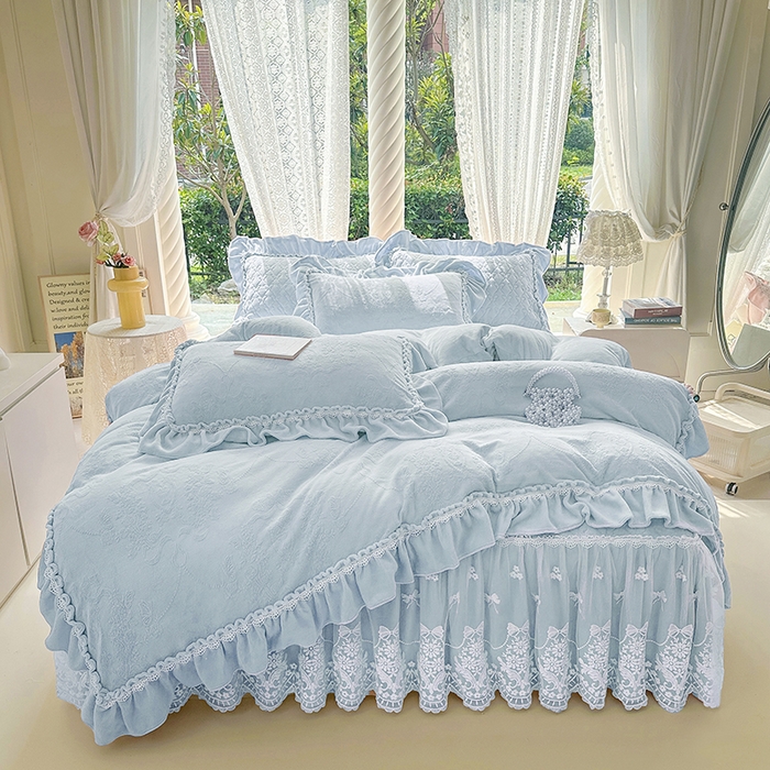 91家纺网 家纺一手货源 找家纺 罗艺轩【控价】 2025新款立体雕花牛奶绒加厚保暖床裙款四件套-安琪儿 安琪儿-蓝