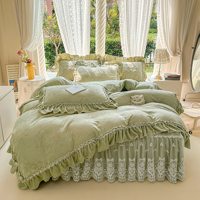 91家纺网 家纺一手货源 找家纺 罗艺轩【控价】 2025新款立体雕花牛奶绒加厚保暖床裙款四件套-安琪儿 安琪儿-绿
