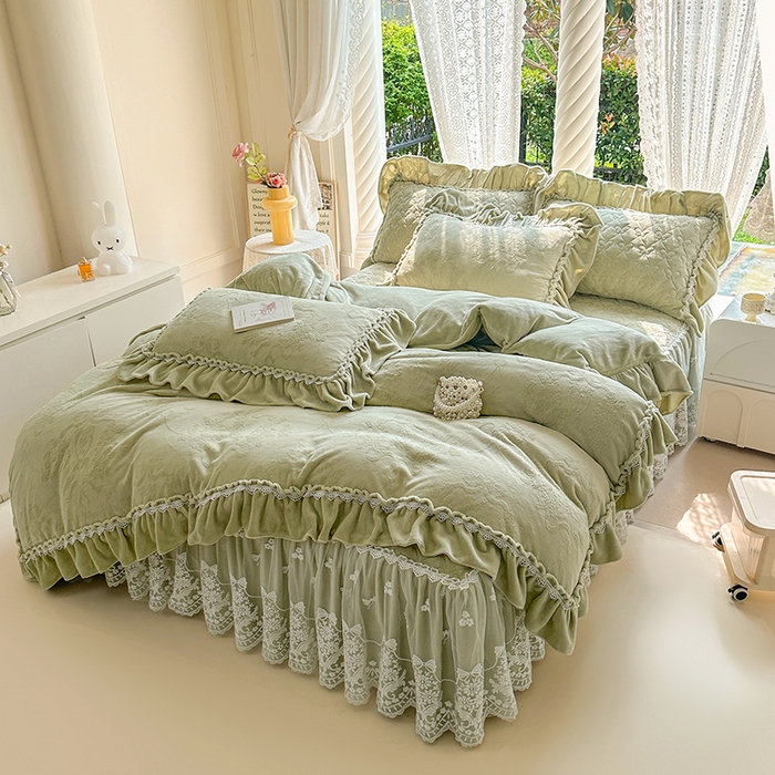 91家纺网 家纺一手货源 找家纺 罗艺轩【控价】 2025新款立体雕花牛奶绒加厚保暖床裙款四件套-安琪儿 安琪儿-绿