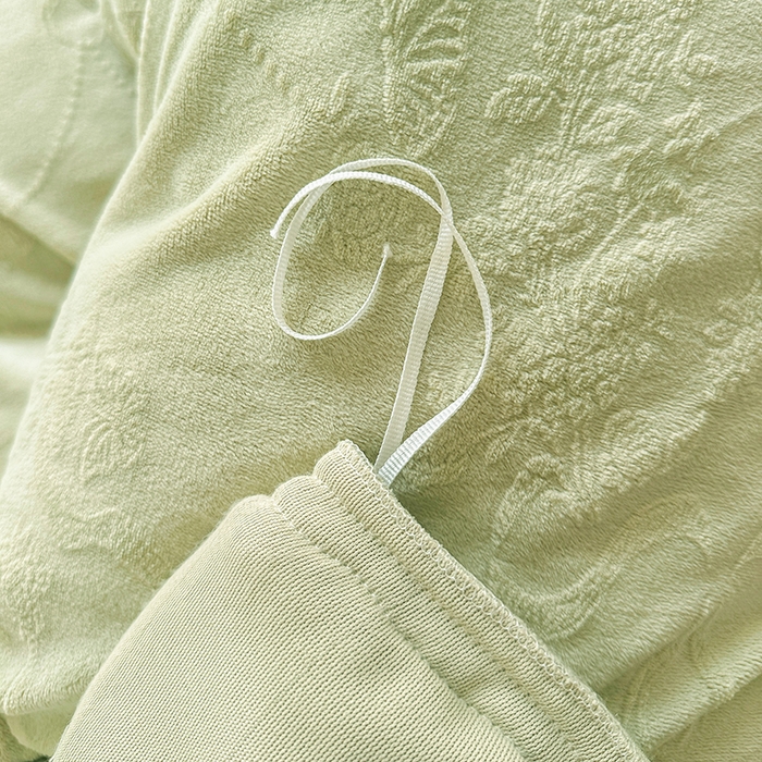 91家纺网 家纺一手货源 找家纺 罗艺轩【控价】 2025新款立体雕花牛奶绒加厚保暖床裙款四件套-安琪儿 安琪儿-绿