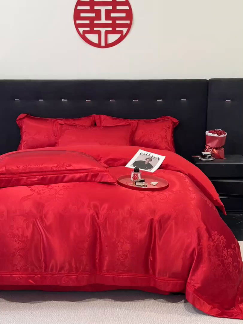 91家纺网 家纺一手货源 找家纺 （总）博纳家纺 2025新款亲肤棉高端色这提花婚庆镂空宽边高级简奢款拼四件套 控价劵后188（严格按控价来）