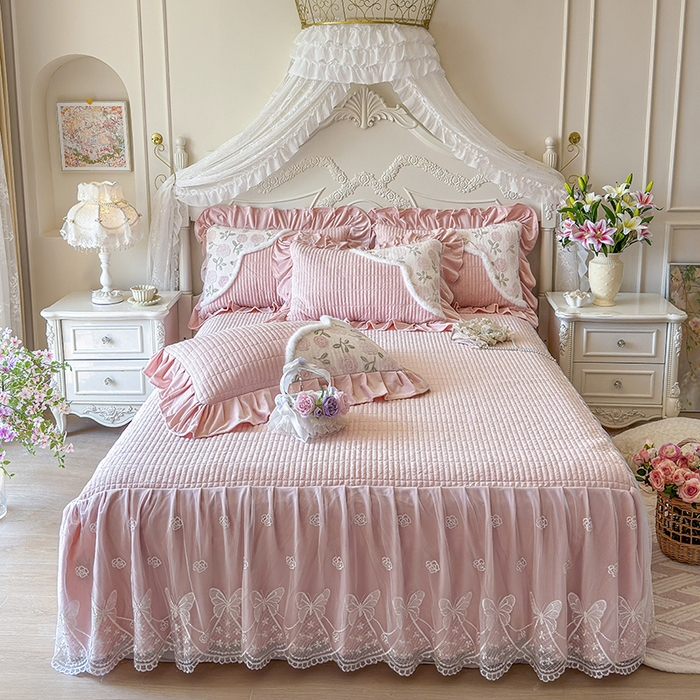 91家纺网 家纺一手货源 找家纺 （总）宜凡家纺 2025新款婴儿绒压花撞色双拼夹棉床裙四件套