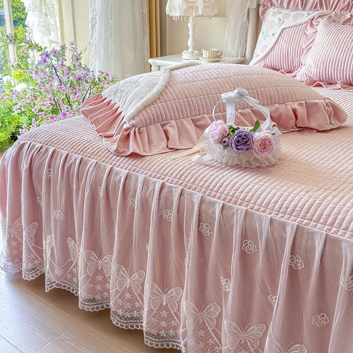 91家纺网 家纺一手货源 找家纺 （总）宜凡家纺 2025新款婴儿绒压花撞色双拼夹棉床裙四件套