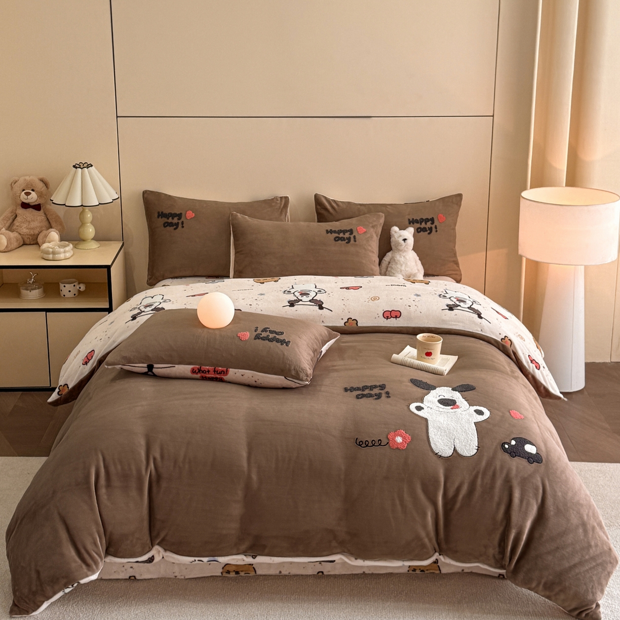 91家纺网 家纺一手货源 找家纺 （总）博纳家纺 2025新款200克毛巾绣印花双拼加厚牛奶绒四件套