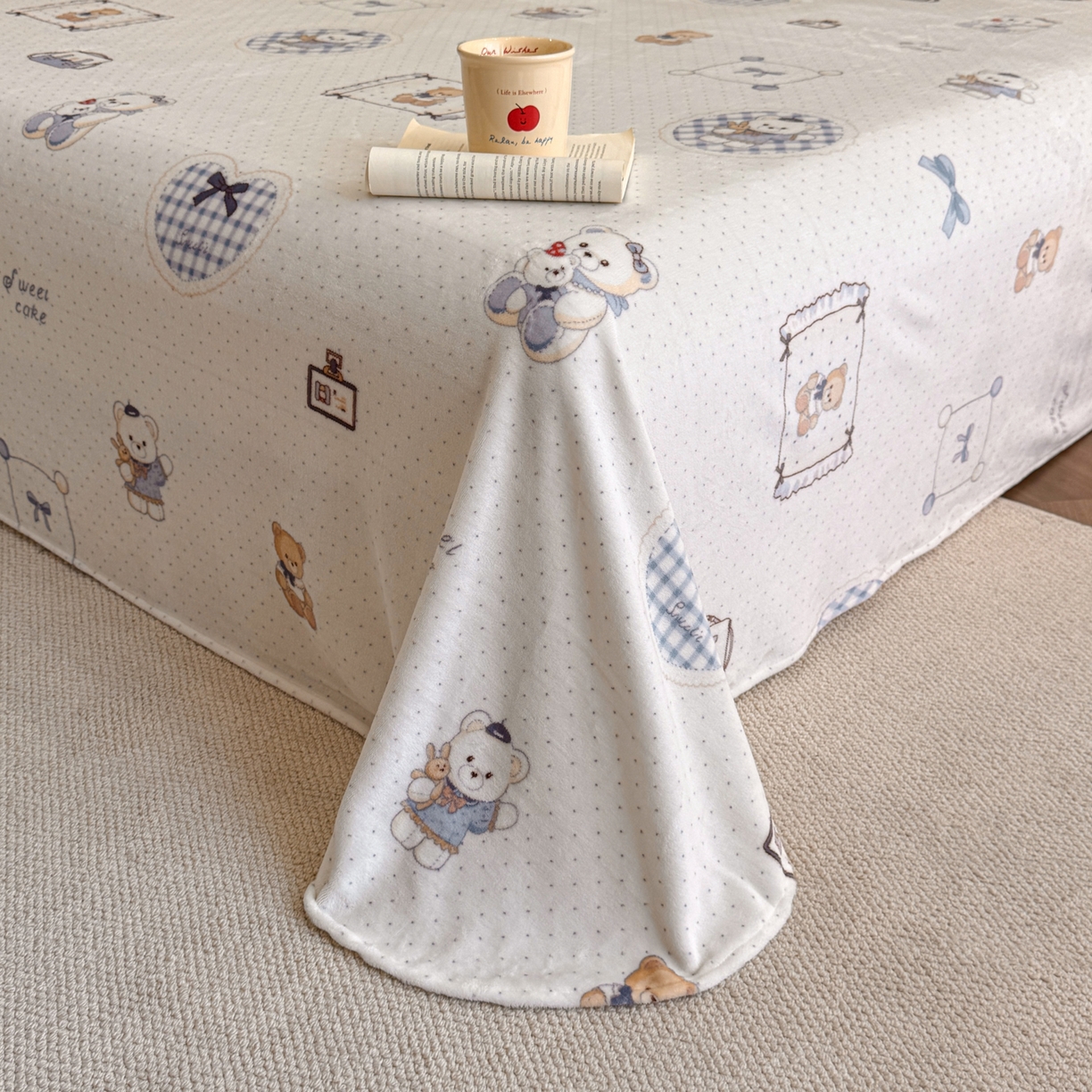 91家纺网 家纺一手货源 找家纺 博纳家纺 2025新款200克毛巾绣印花双拼加厚牛奶绒四件套 贝果宝贝